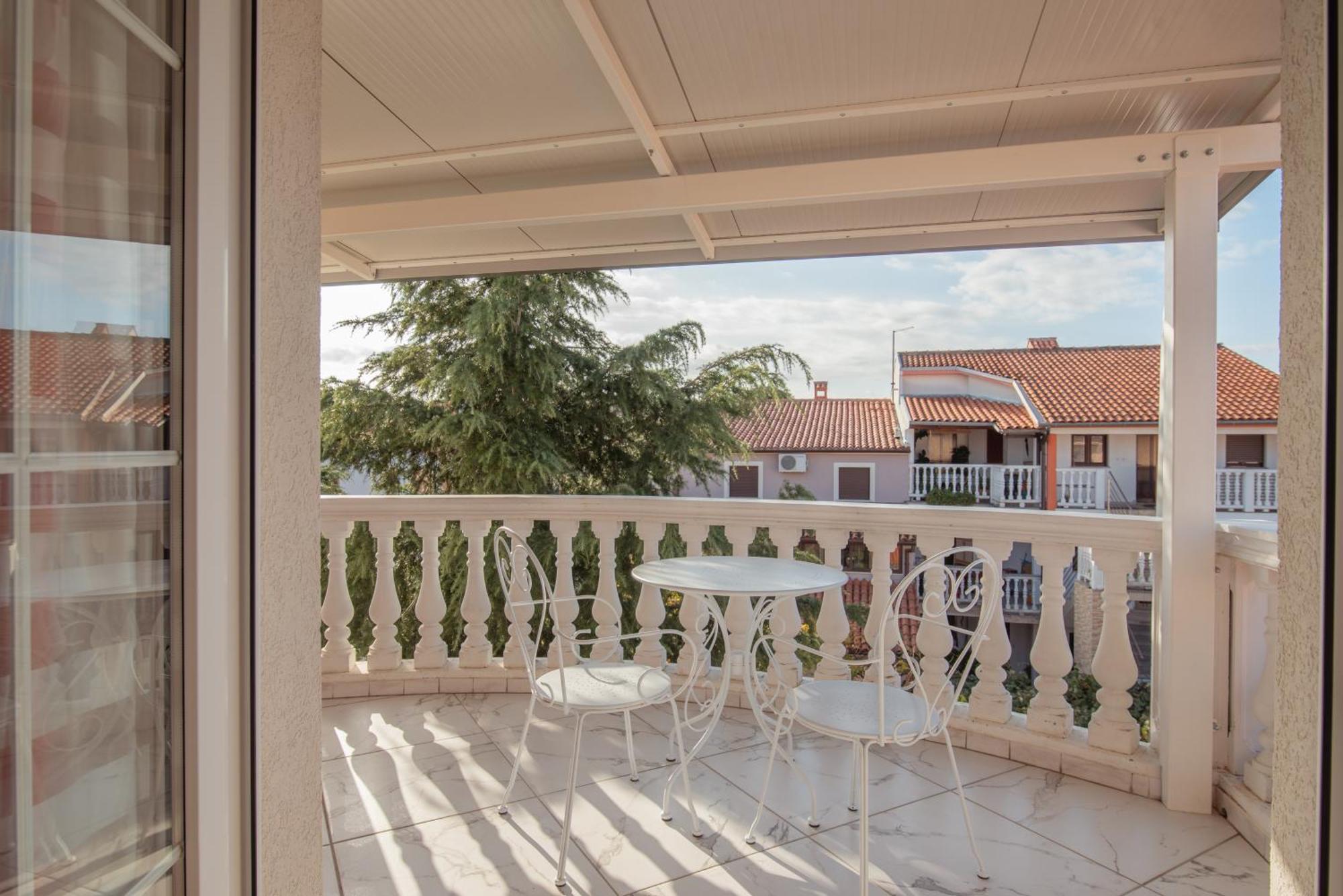 Hotel Villa Vera 2 Fažana Екстериор снимка