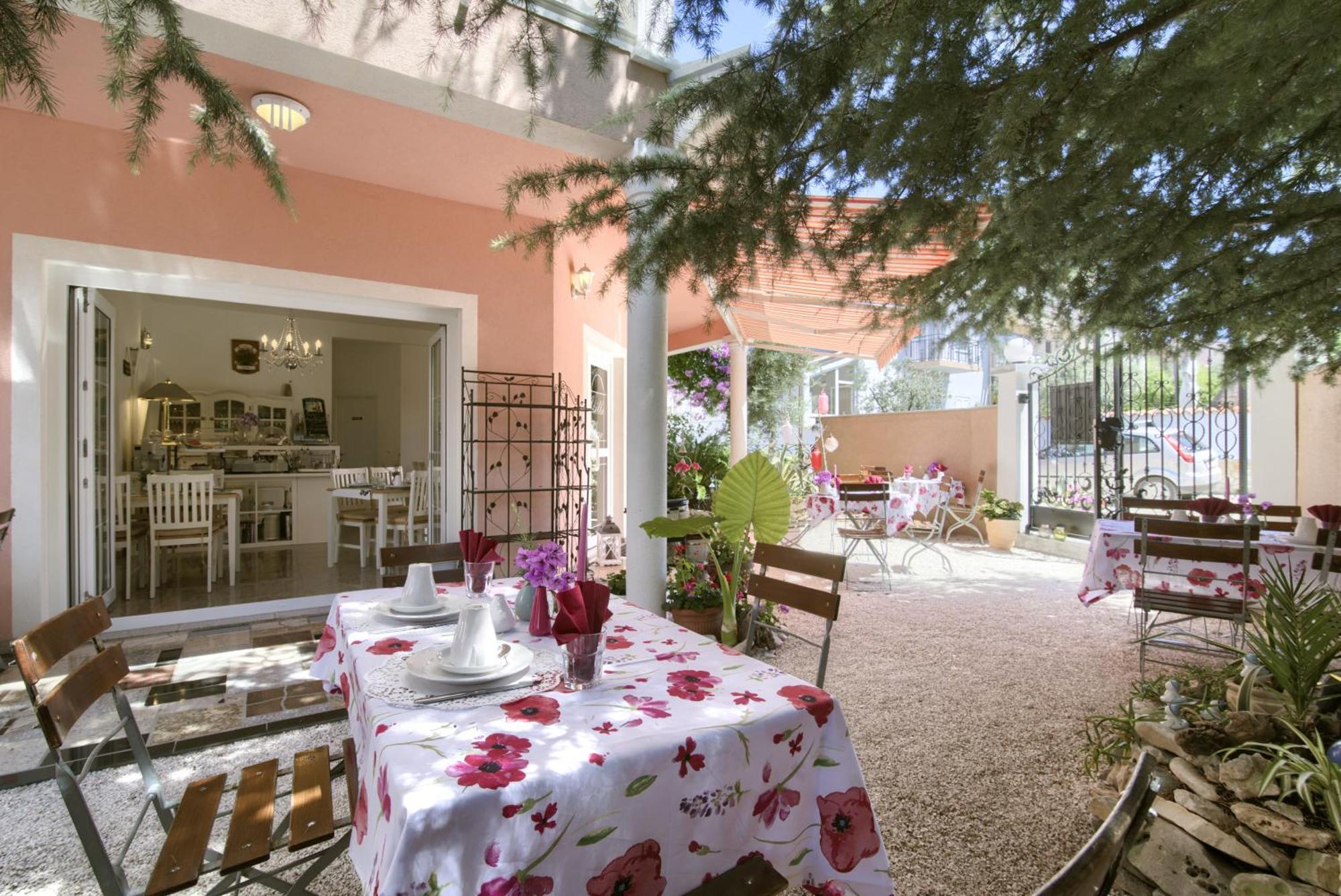 Hotel Villa Vera 2 Fažana Екстериор снимка