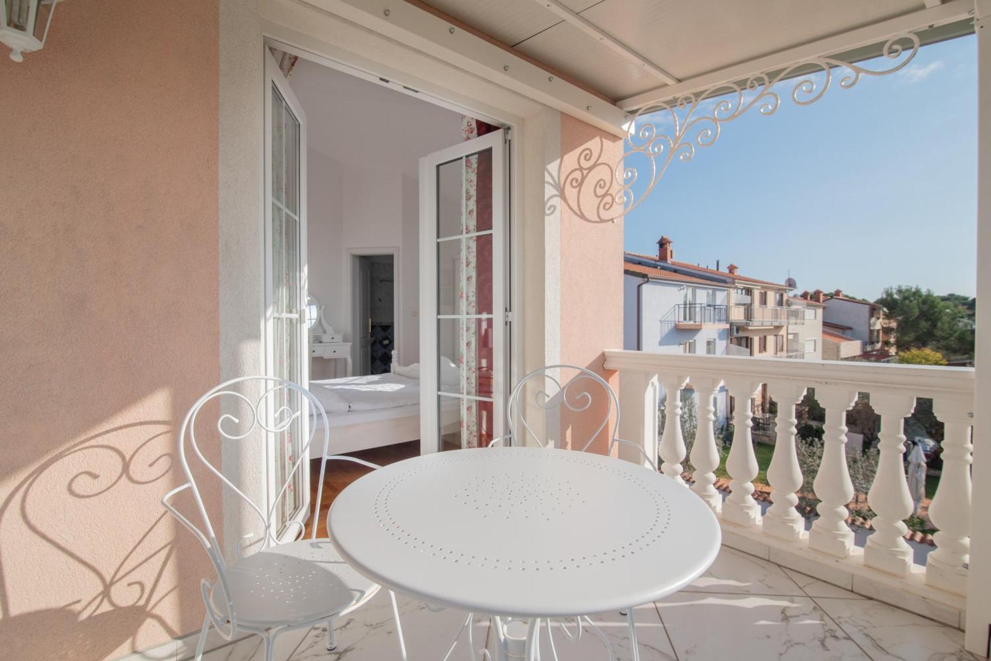 Hotel Villa Vera 2 Fažana Екстериор снимка