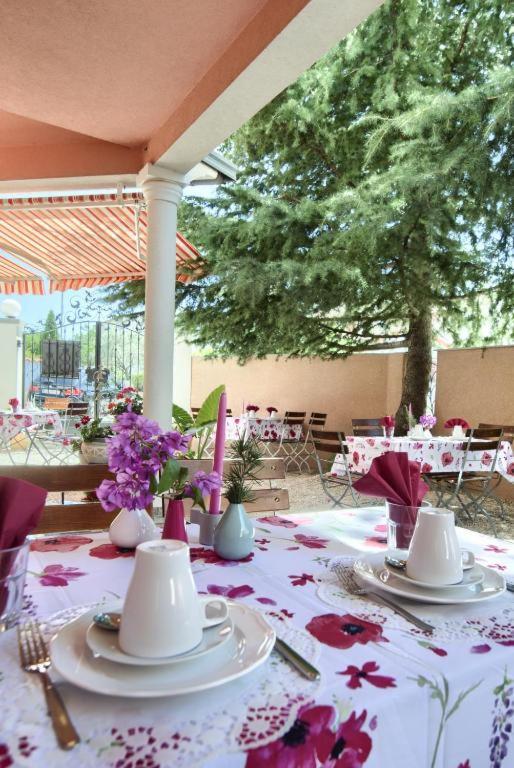 Hotel Villa Vera 2 Fažana Екстериор снимка